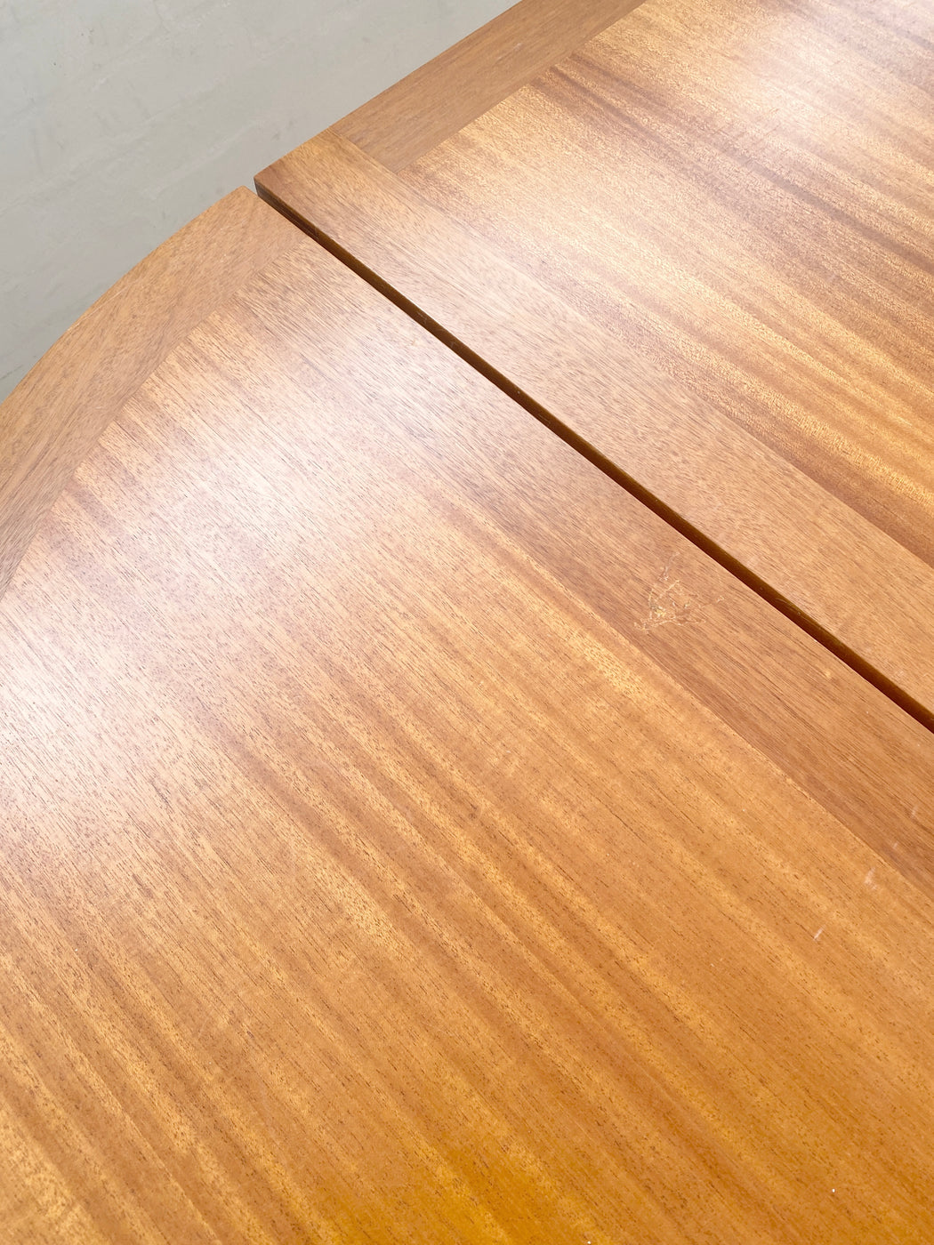 Jensen & Valeur 'M40' Mahogany Table