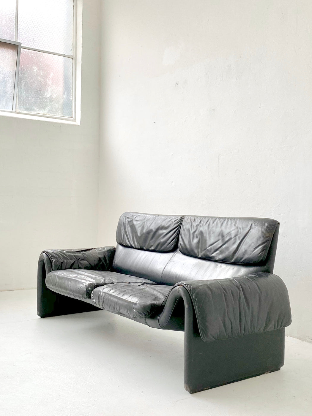 De Sede 'DS-2011' Leather Sofa