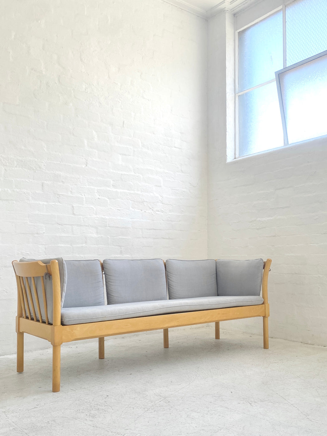 Erik Ole Jorgensen Sofa