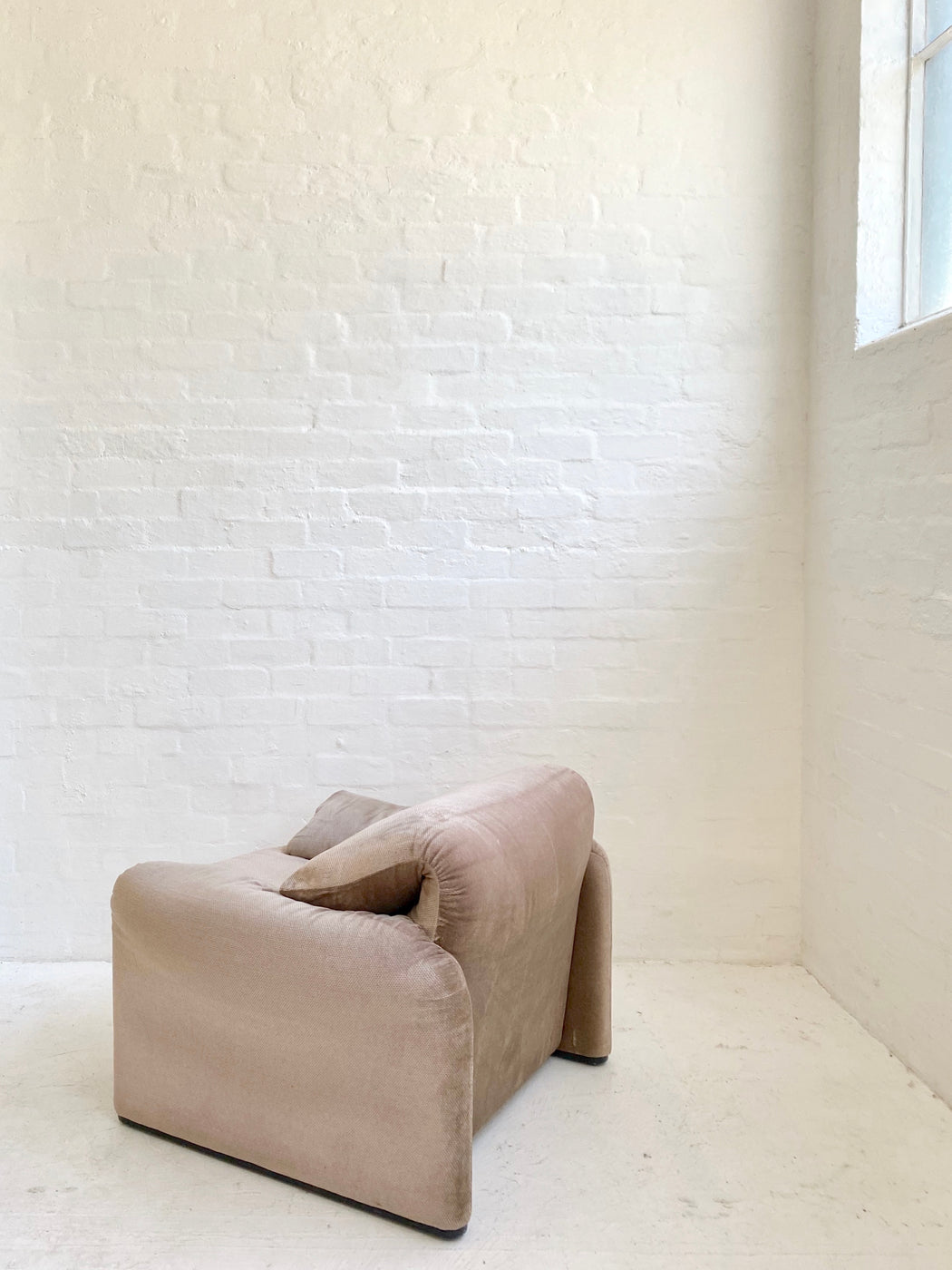 Vico Magistretti 'Maralunga' Chair