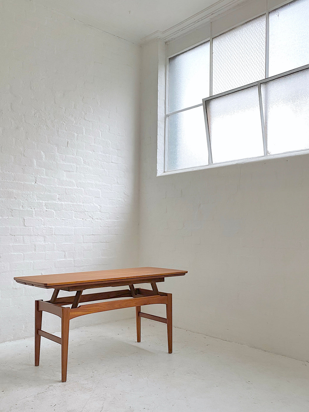 Danish 'Copenhagen' Elevator Table