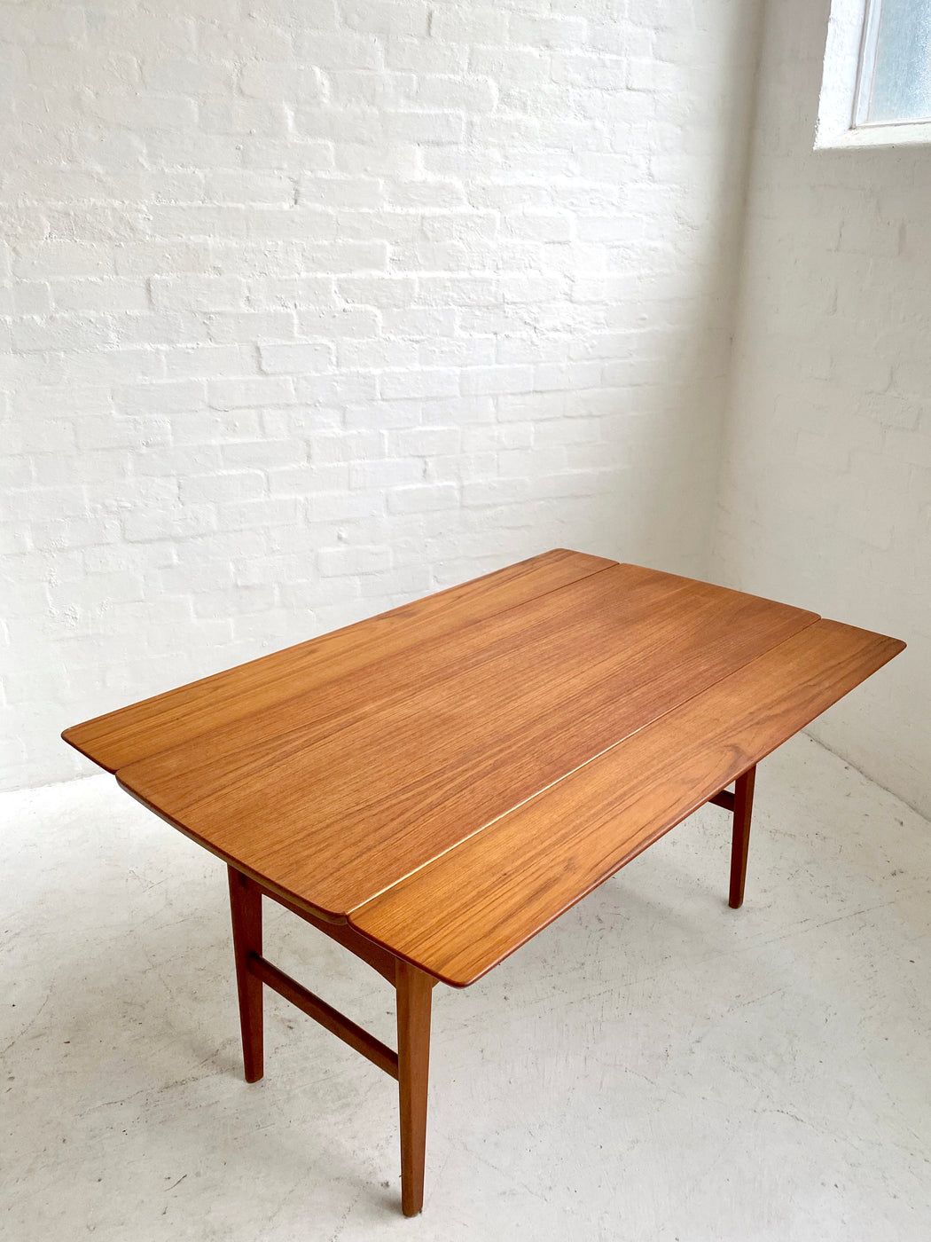 Danish 'Copenhagen' Elevator Table