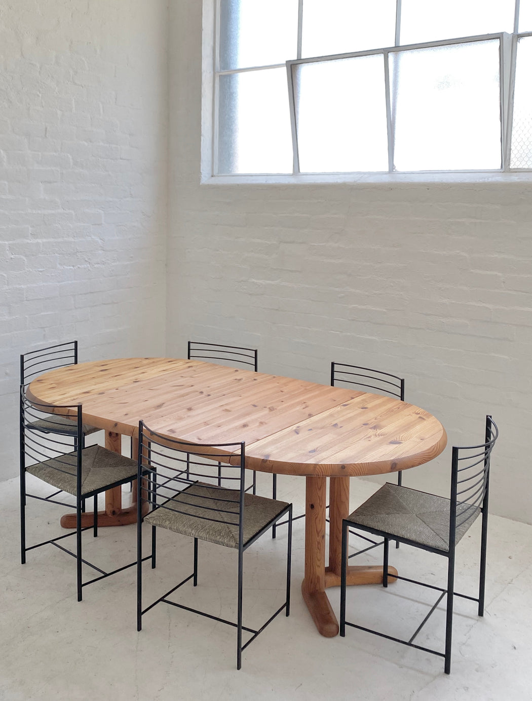 Rainer Daumiller Table