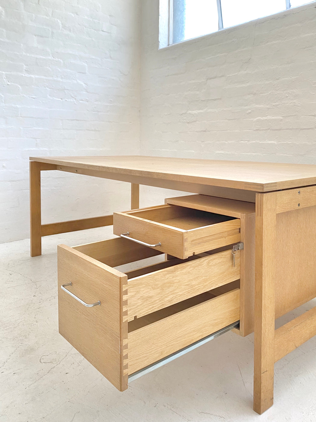Jensen & Valeur 'M40' Oak Desk