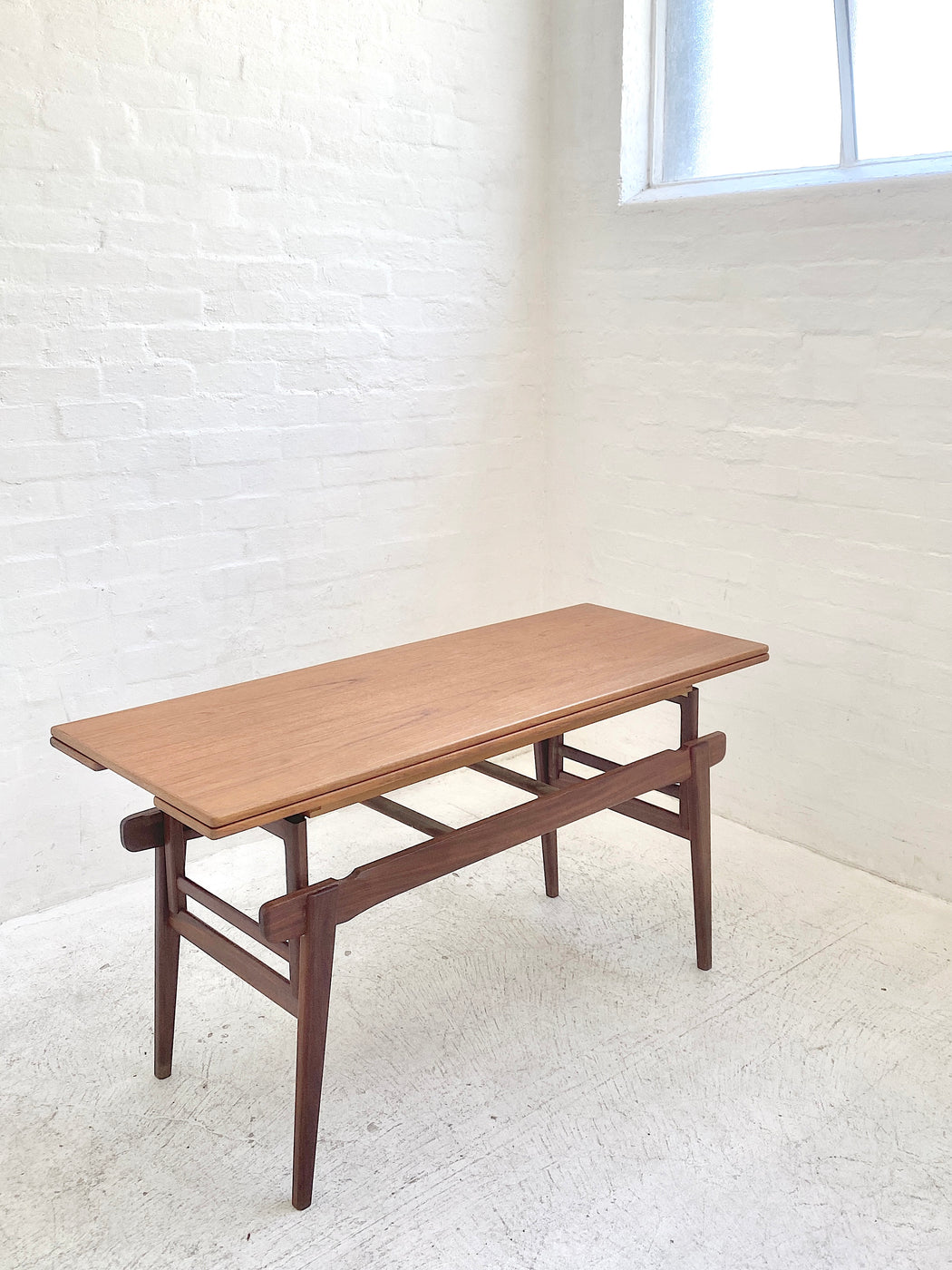 Danish 'Copenhagen' Elevator Table