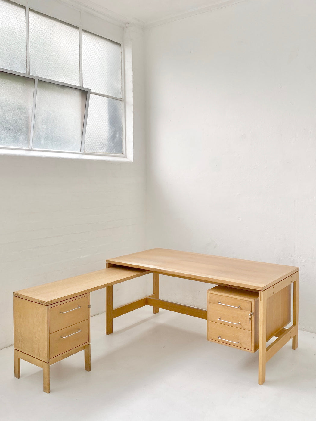 Jensen & Valeur 'M40' Oak Desk