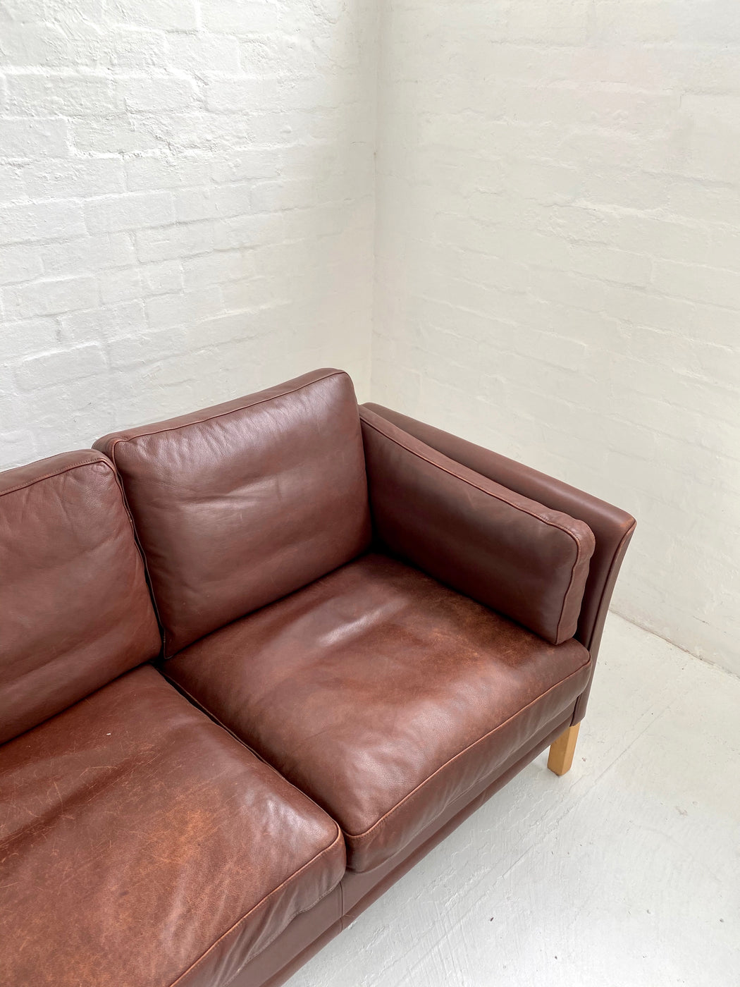 Mogens Hansen  'Model 2225' Sofa