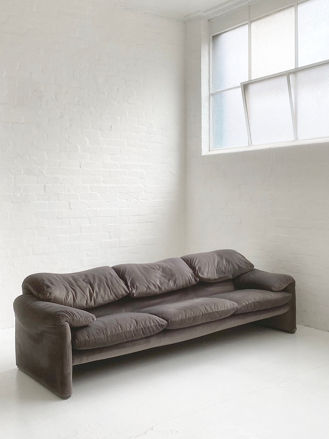 Vico Magistretti 'Maralunga' Sofa