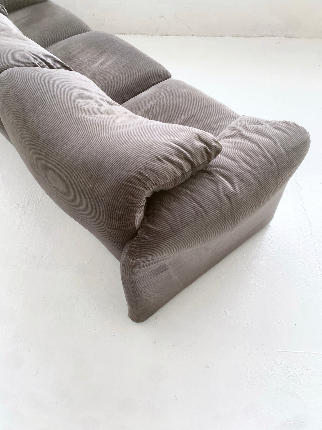 Vico Magistretti 'Maralunga' Sofa