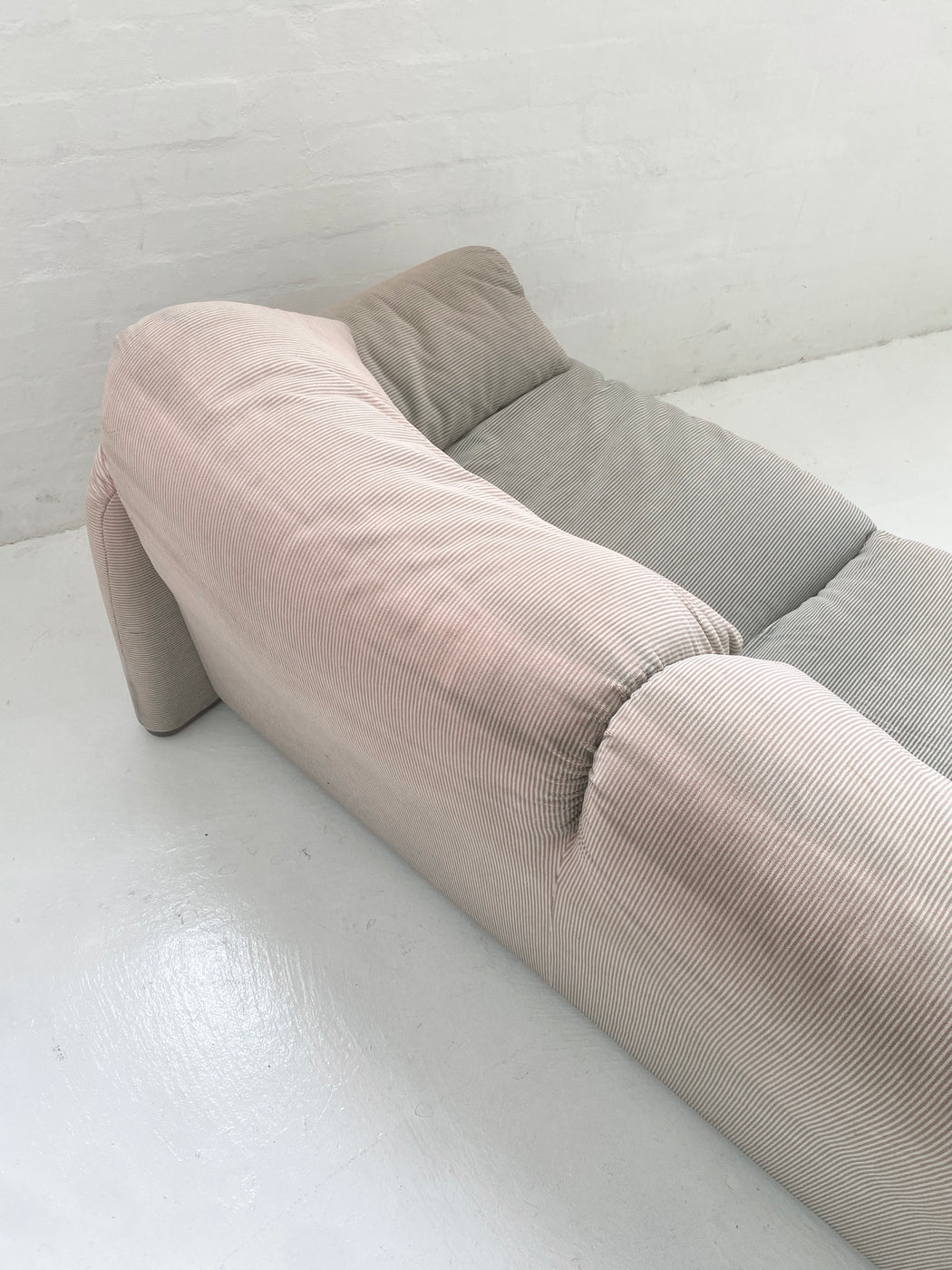 Vico Magistretti 'Maralunga' Sofa