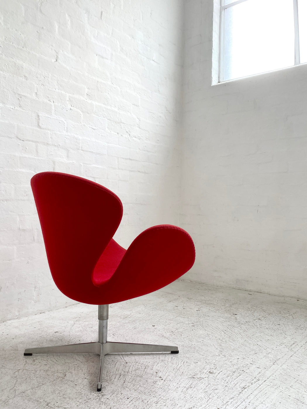 Arne Jacobsen 'Swan' Chair