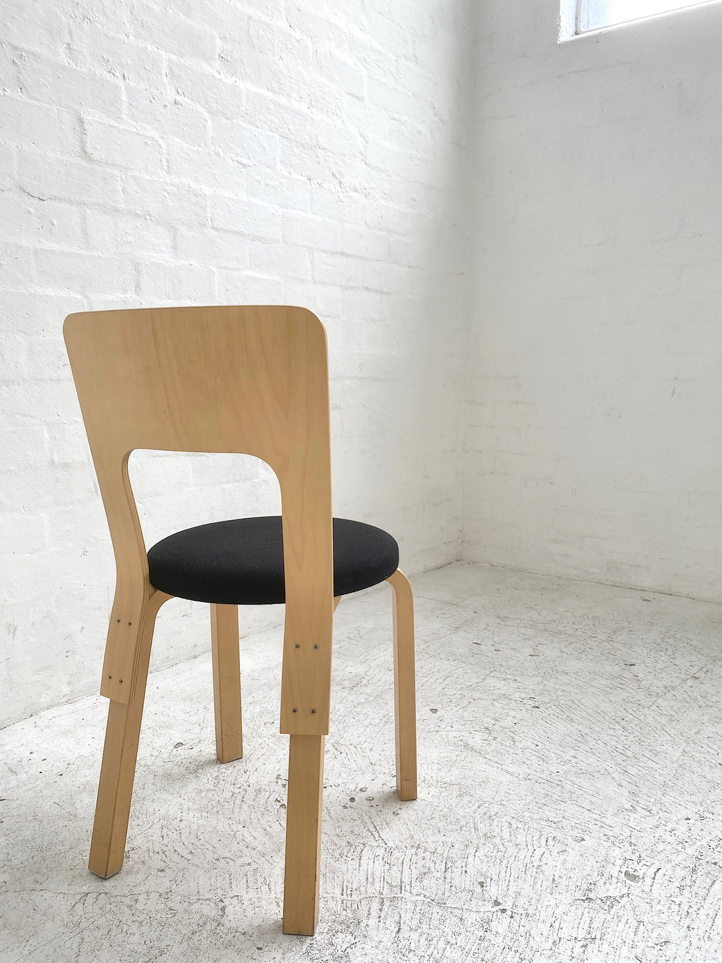 Alvar Aalto 'Model 66' Chair