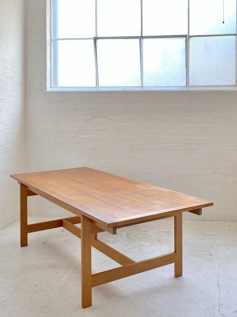 Henning Jensen & Torben Valeur Table — Nord