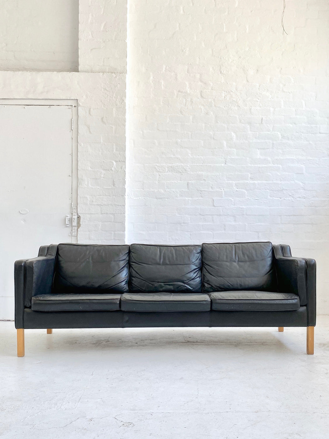 Stouby 'Eva' Leather Sofa