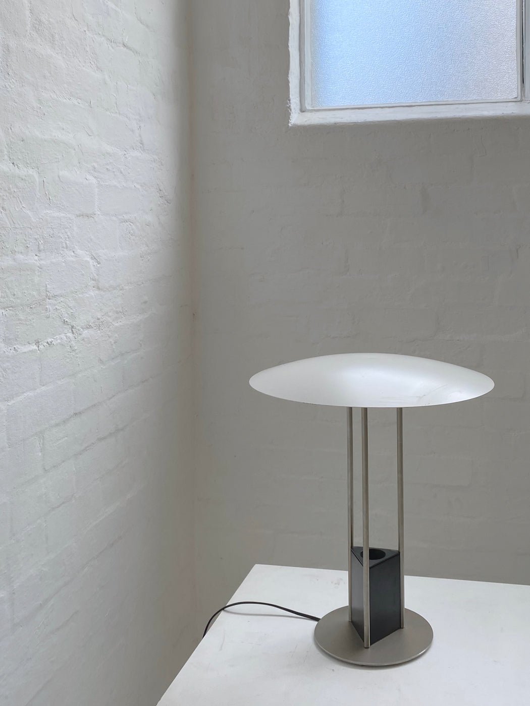 Hans Agne Jakobsson ‘Gino’ Lamp