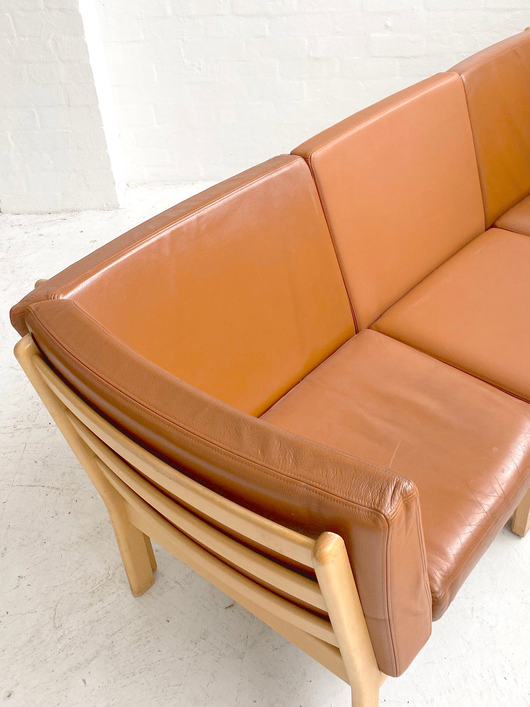 Hans J. Wegner 'GE280' Sofa