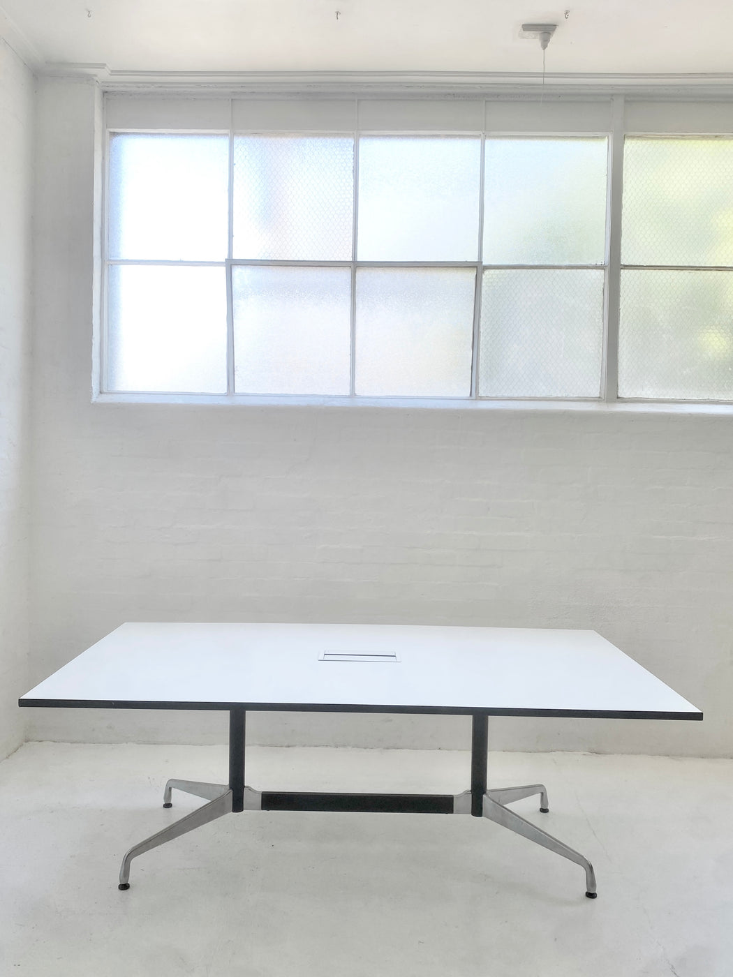 Eames Segment Base Table