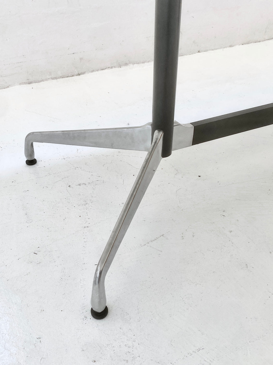Eames Segment Base Table