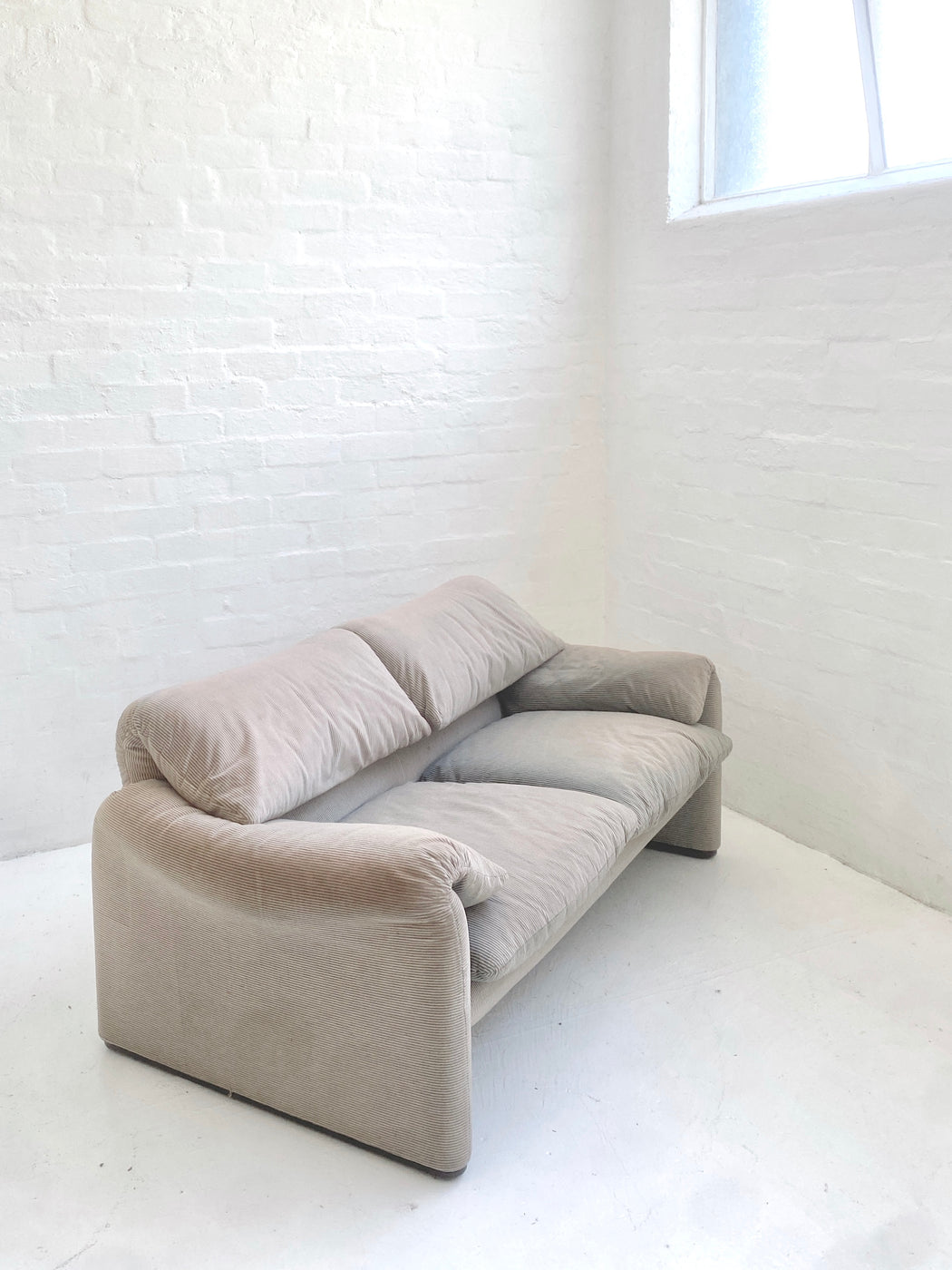 Vico Magistretti 'Maralunga' Sofa