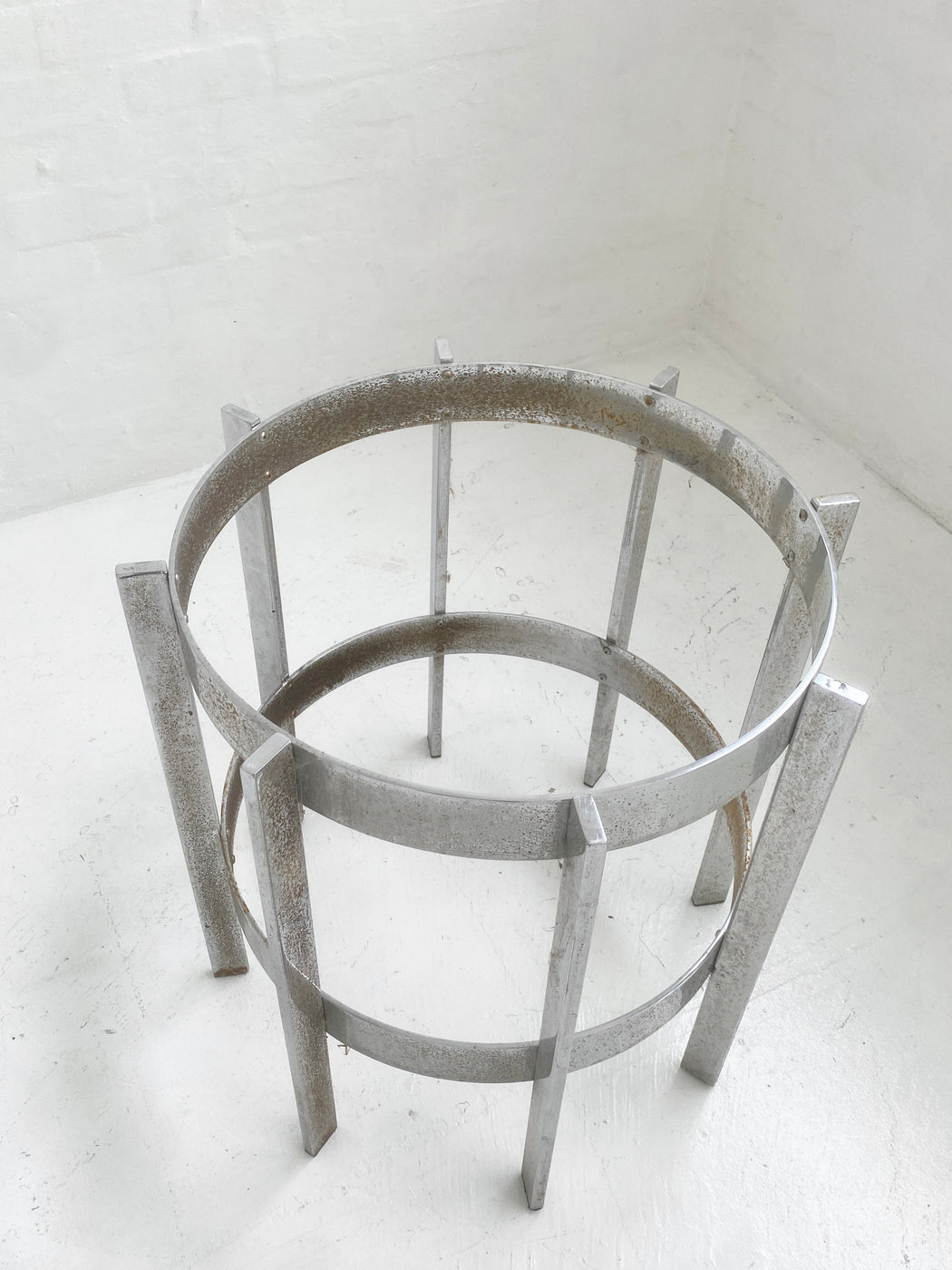 Merrow Associates 'Preece' Table