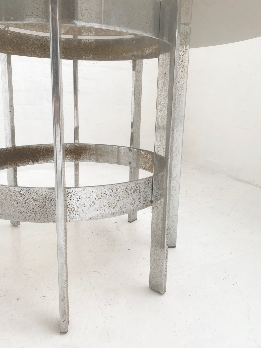 Merrow Associates 'Preece' Table