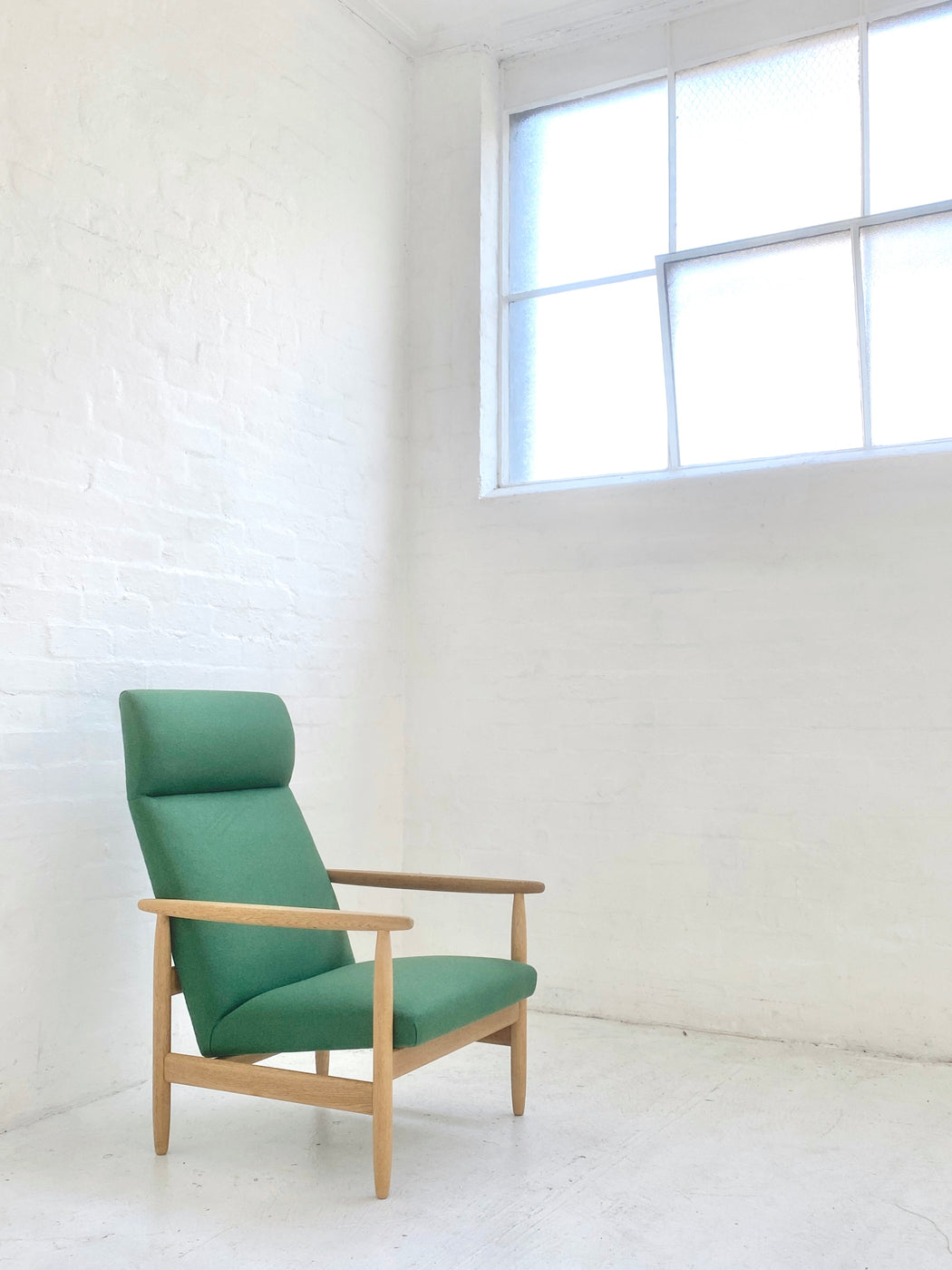 Ejvind Johansson 'J65' Chair