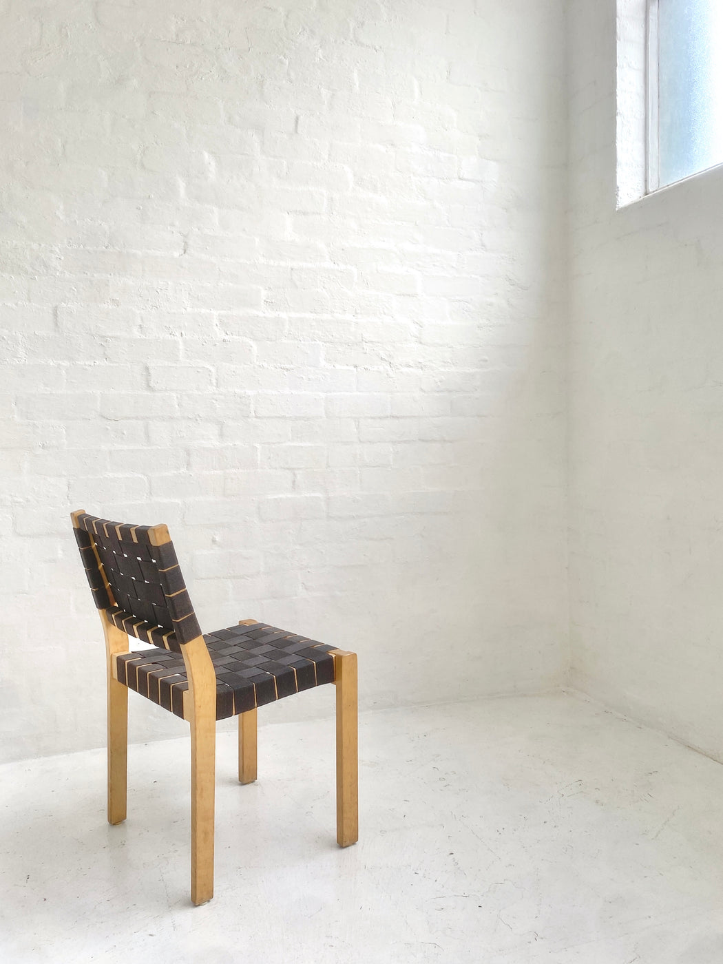 Alvar Aalto 'Model 611' Chair