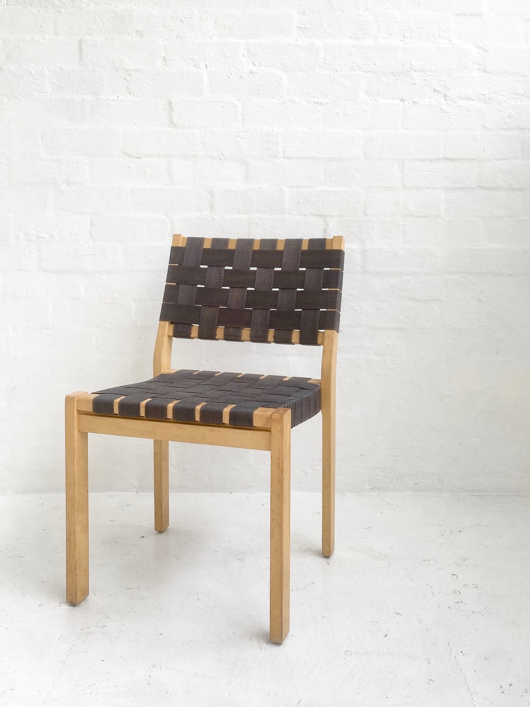 Alvar Aalto 'Model 611' Chair
