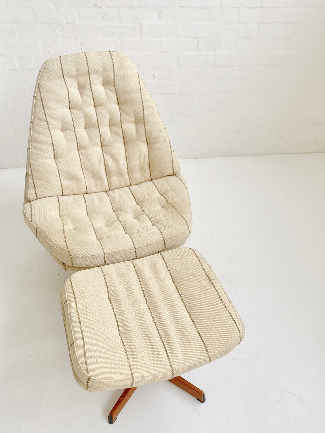 Madsen & Schübell 'MS68' Chair & Footstool