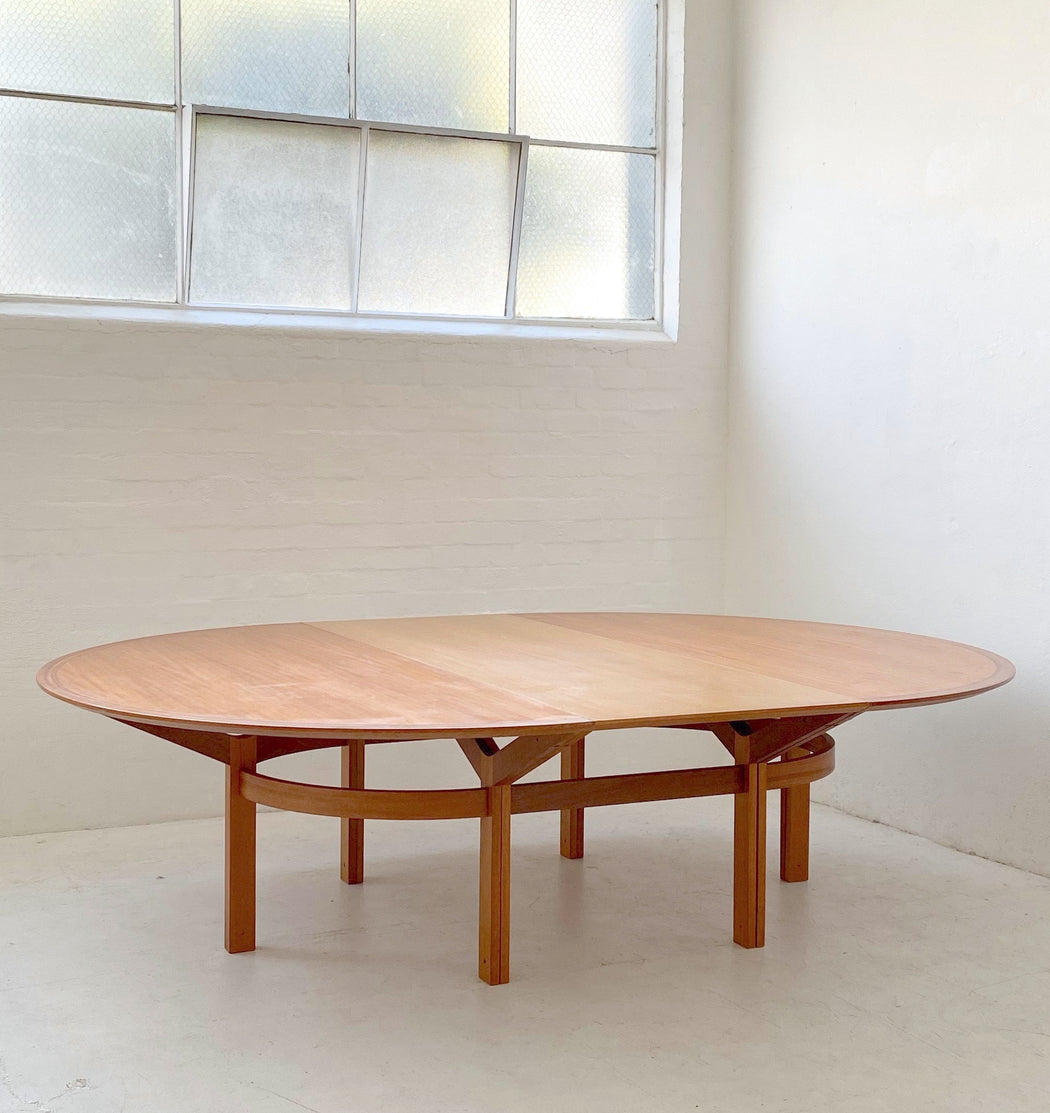Rud Thygesen & Johnny Sørensen Table