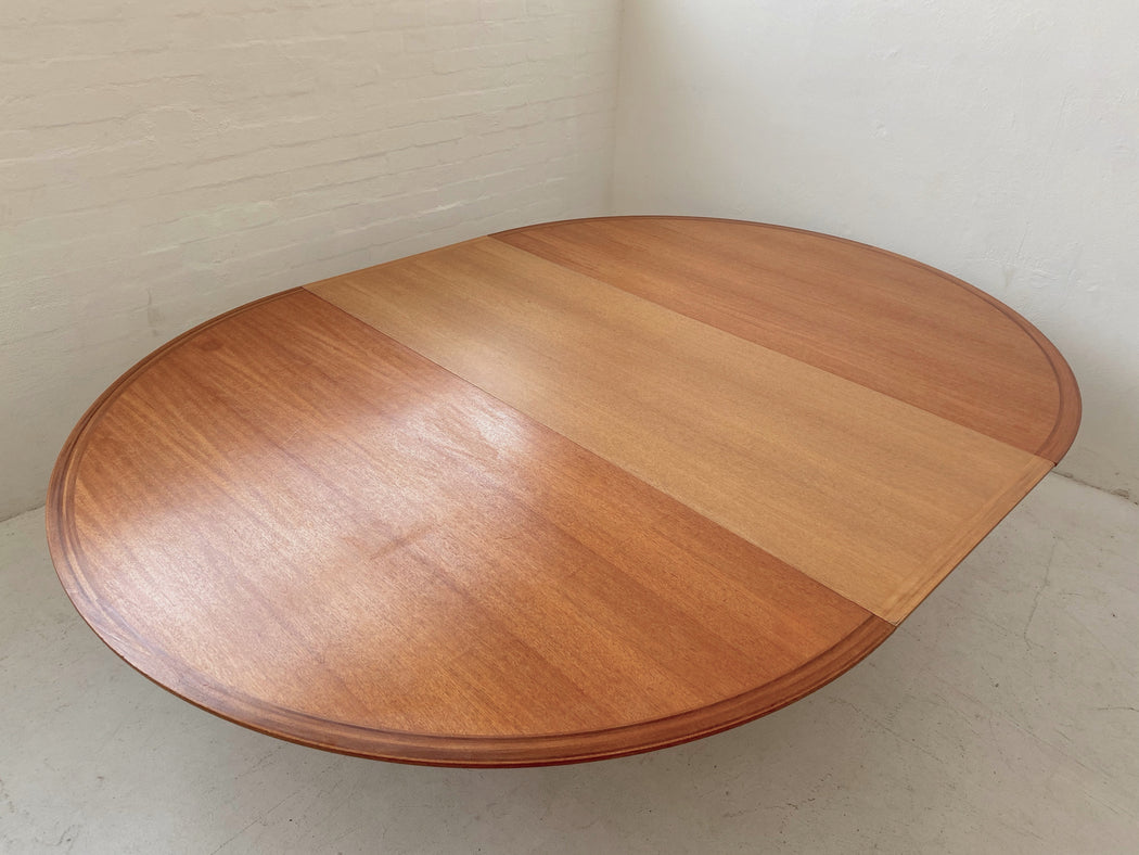 Rud Thygesen & Johnny Sørensen Table