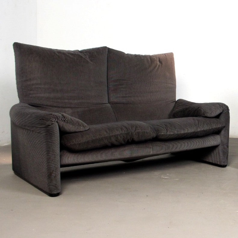 Vico Magistretti 'Maralunga' Sofa