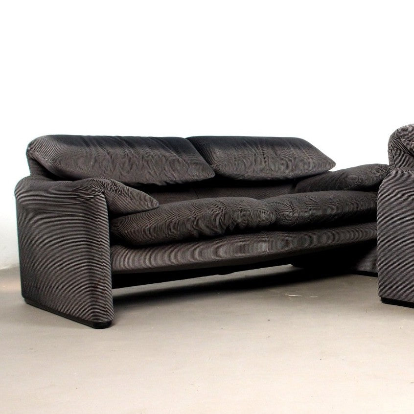 Vico Magistretti 'Maralunga' Sofa