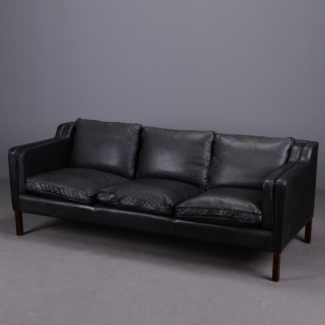 Stouby 'Eva' Leather Sofa
