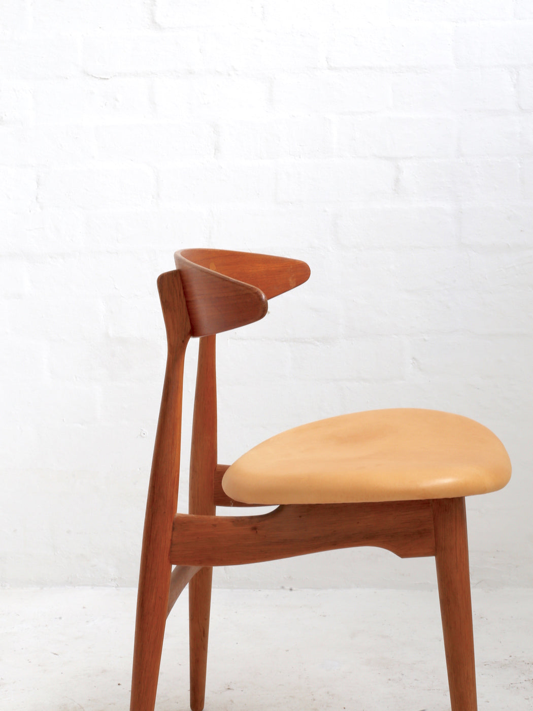 Hans J. Wegner 'CH33' Chair