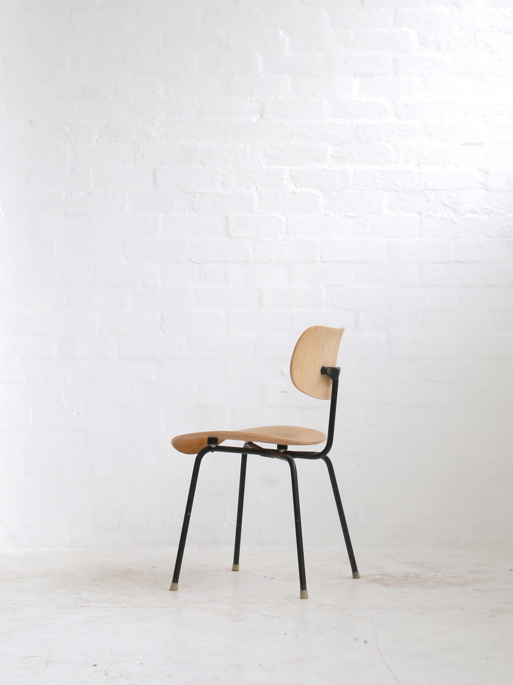 Egon Eiermann 'SE68' Chair