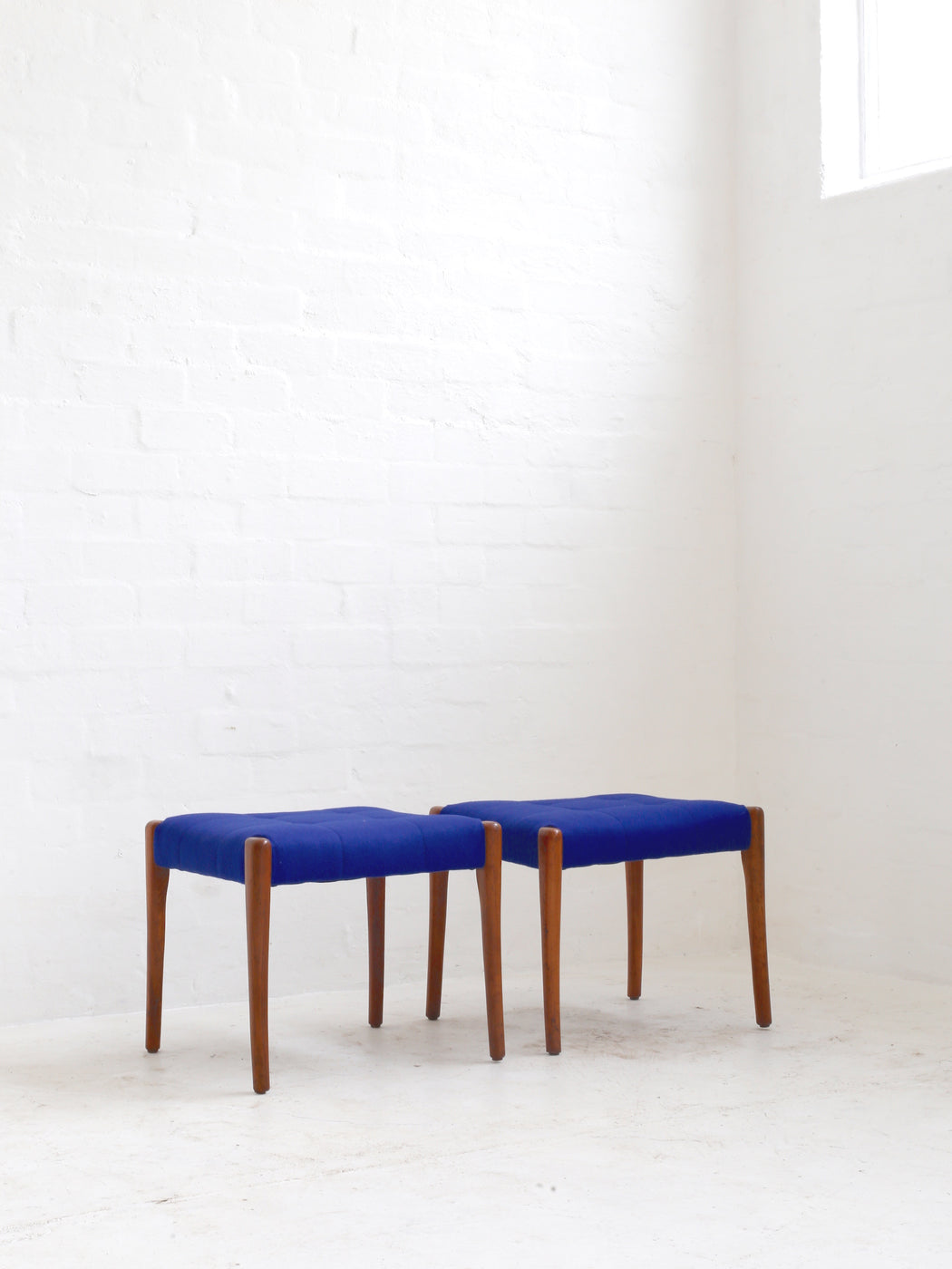 Fred Lowen 'Fler 64' Stools