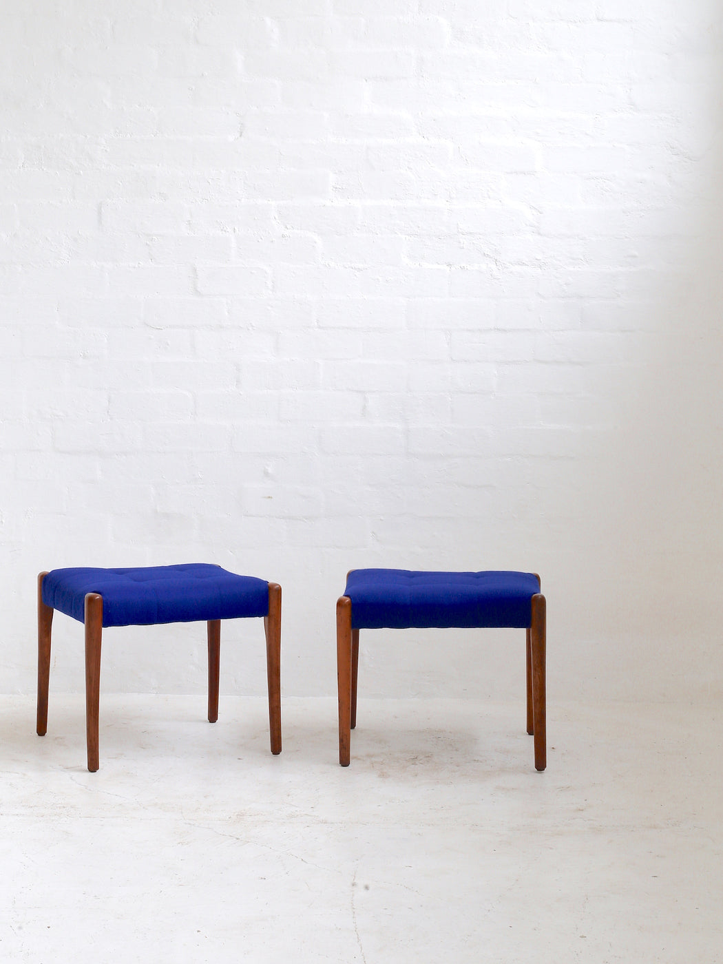 Fred Lowen 'Fler 64' Stools