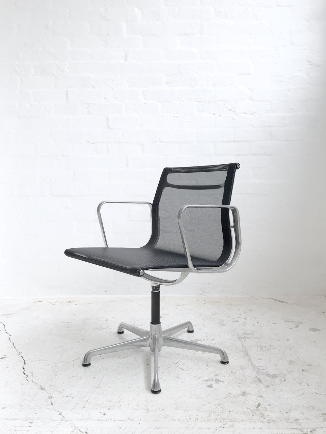 Eames Executive 'Group' Chairs & Table