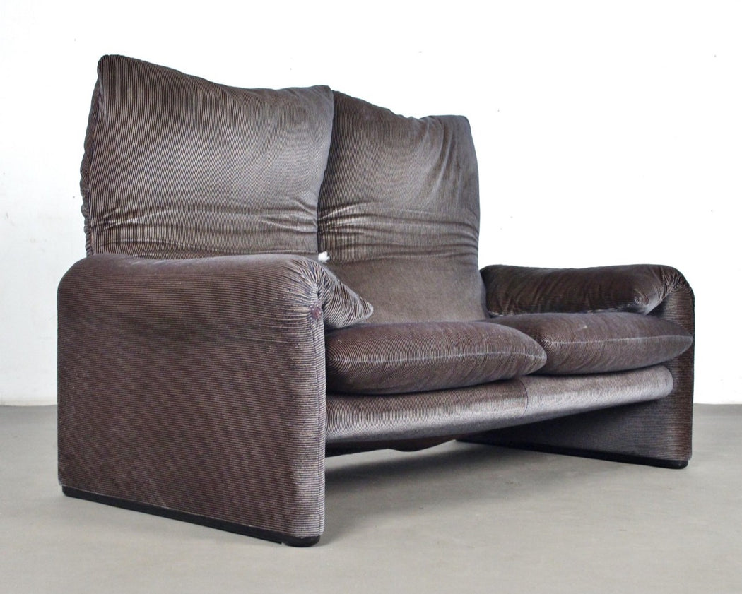 Vico Magistretti 'Maralunga' Sofa