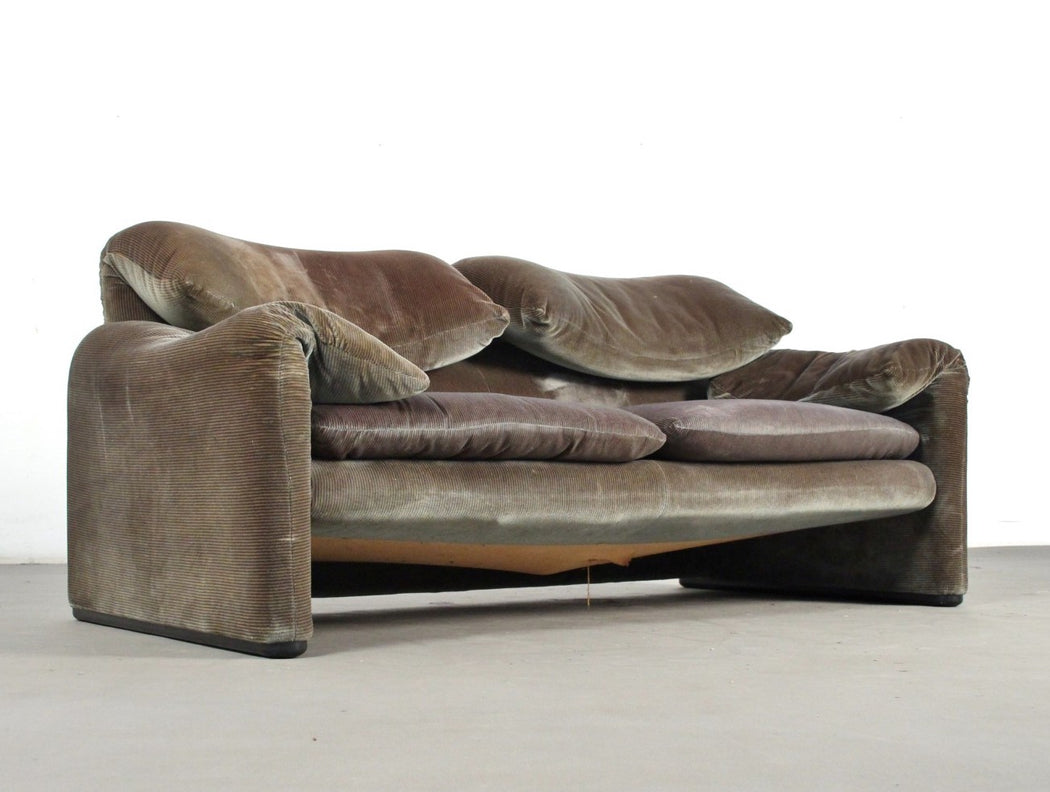 Vico Magistretti 'Maralunga' Sofa