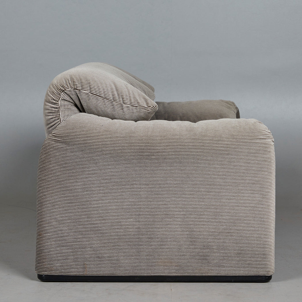 Vico Magistretti 'Maralunga' Sofa