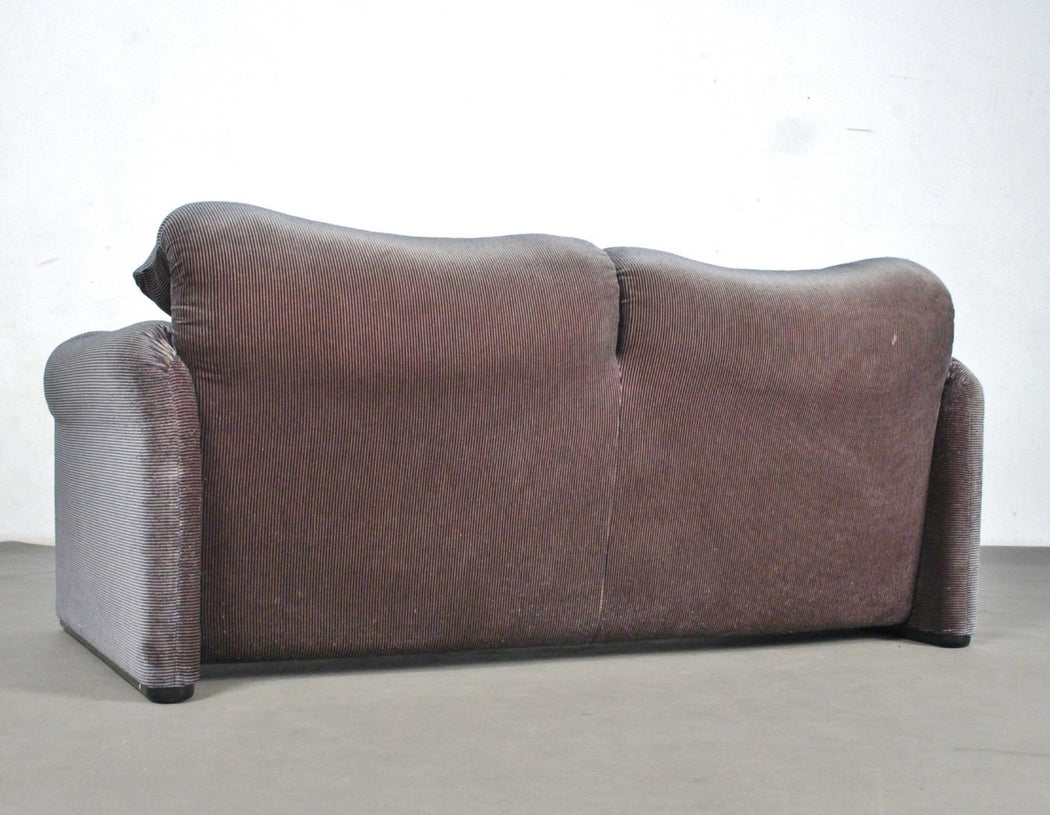 Vico Magistretti 'Maralunga' Sofa