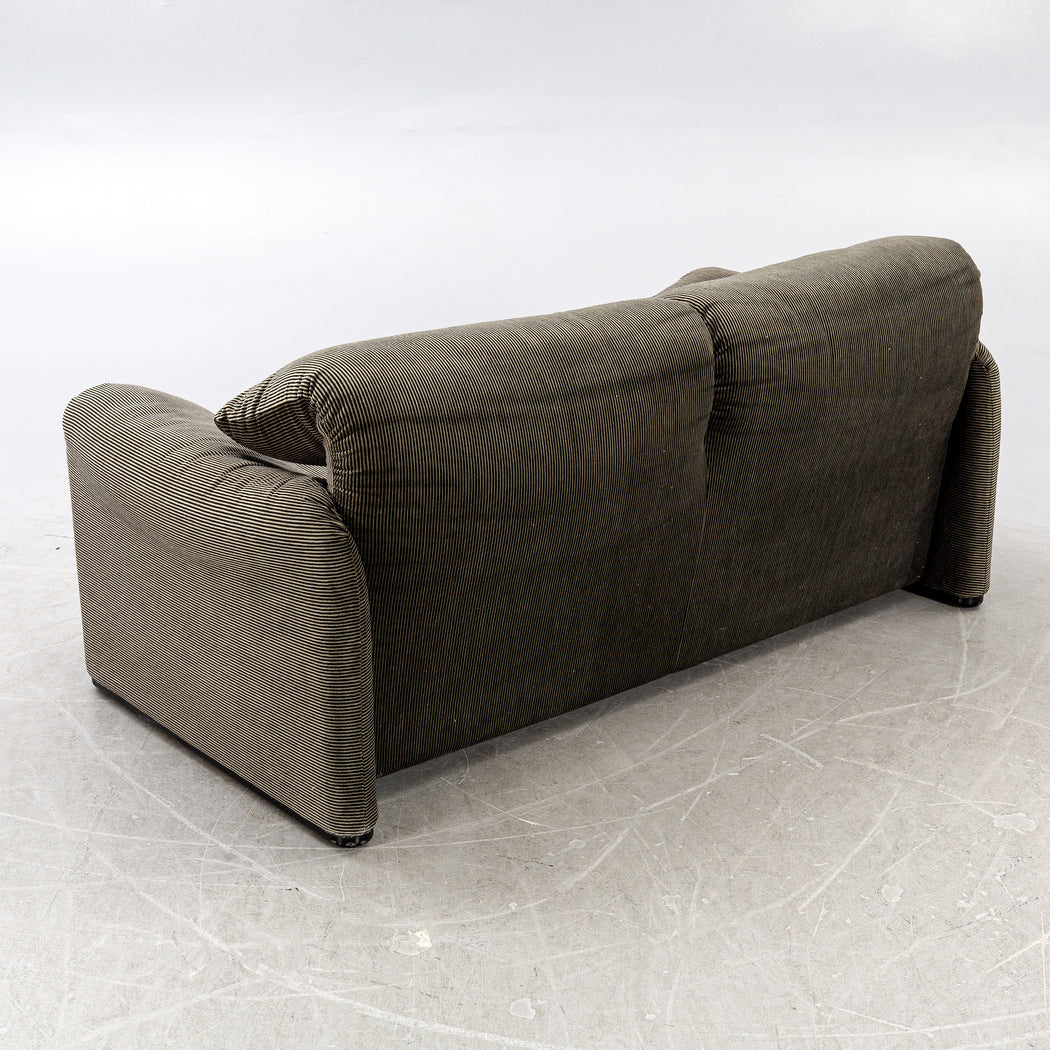 Vico Magistretti 'Maralunga' Sofa