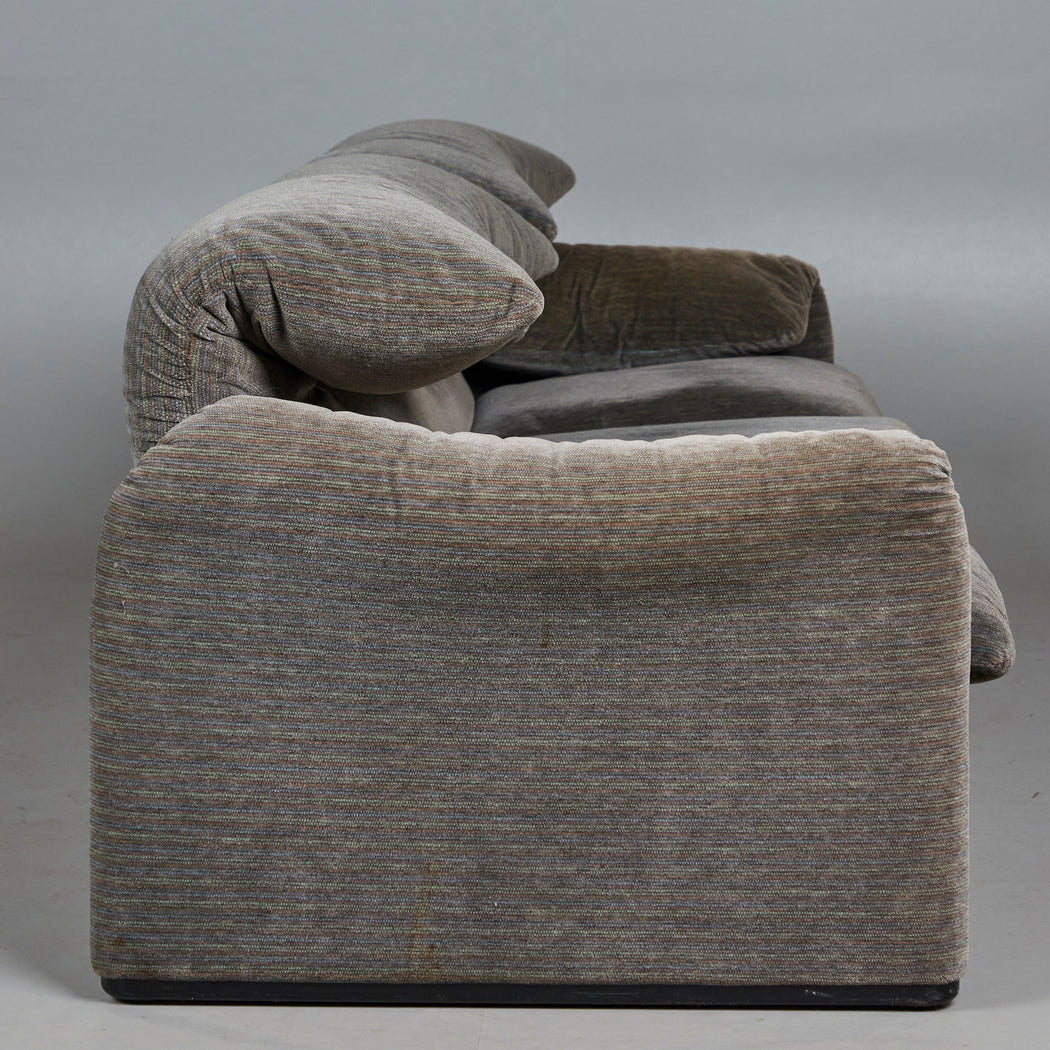 Vico Magistretti 'Maralunga' Sofa