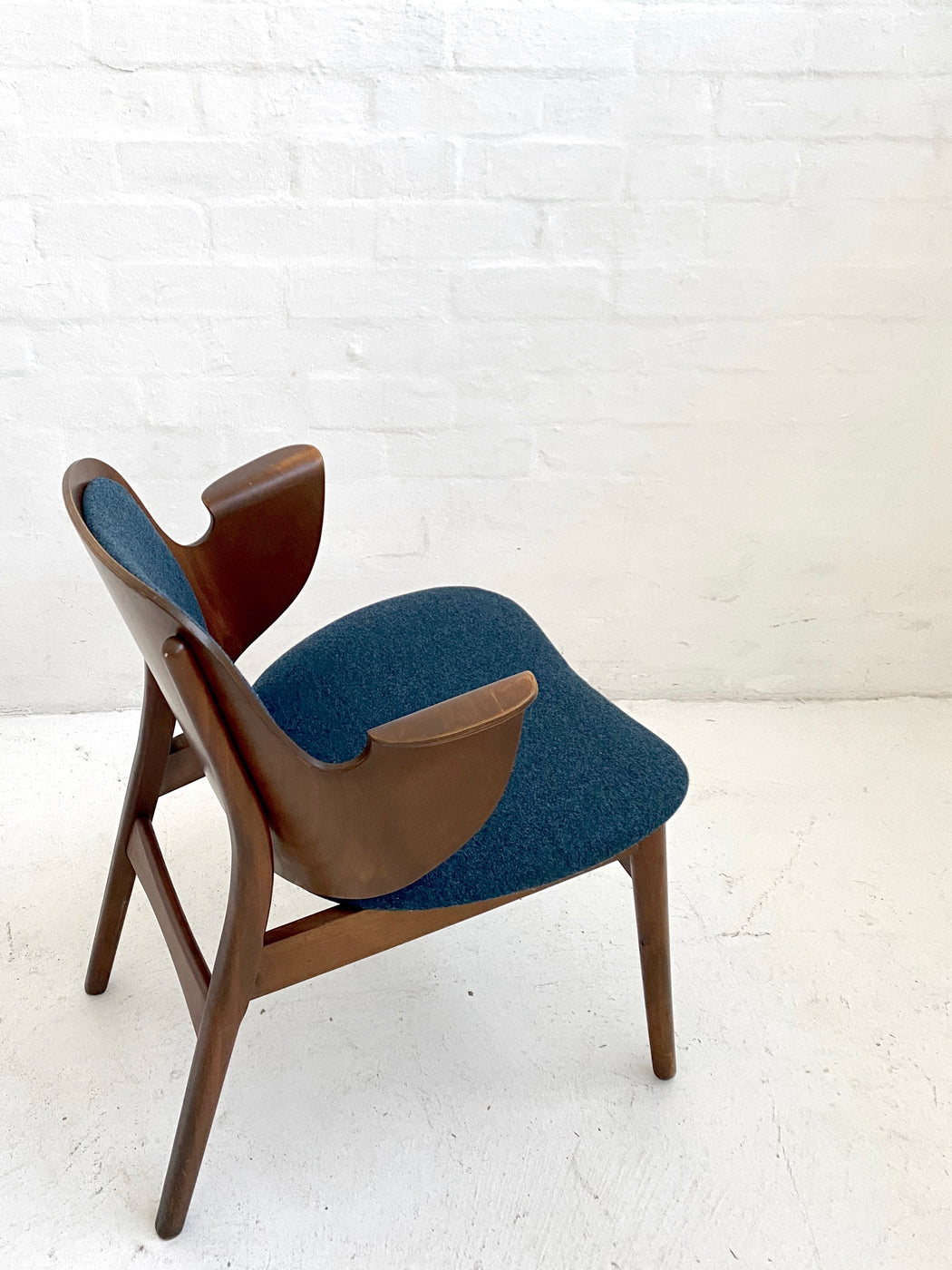 Hans Olsen Model 107 'Shell' Chair