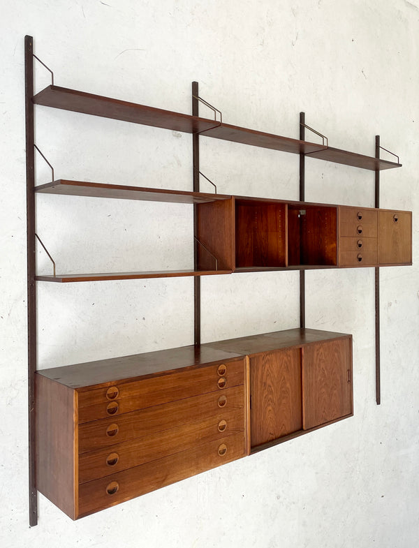 Rud Thygesen & Johnny Sørensen Rosewood Wall System