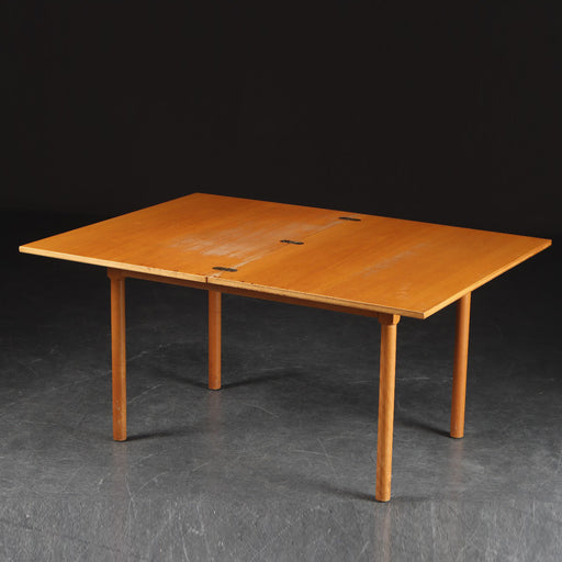 Børge Mogensen 'Model 4500' Coffee Table