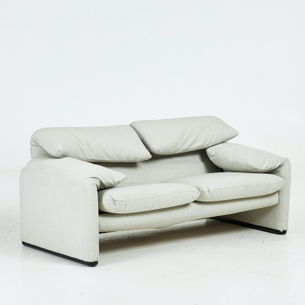 Vico Magistretti 'Maralunga' Sofa