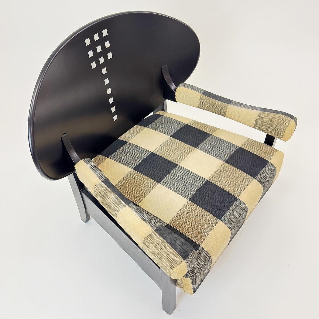 Charles Rennie Mackintosh 871 'Dug-Out' Chair
